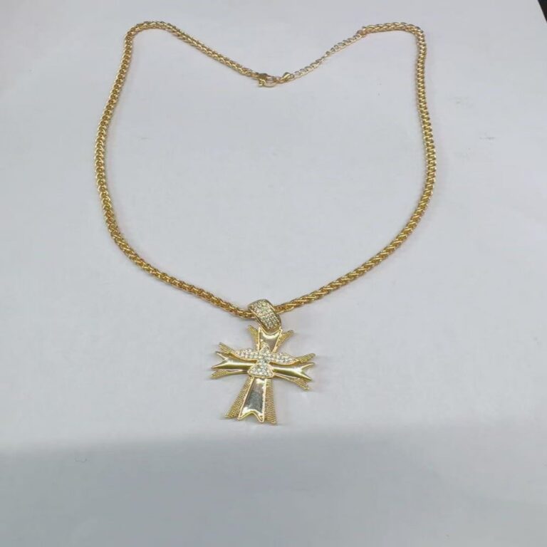 Necklace Cross Pendant Cuban Chain Necklace
