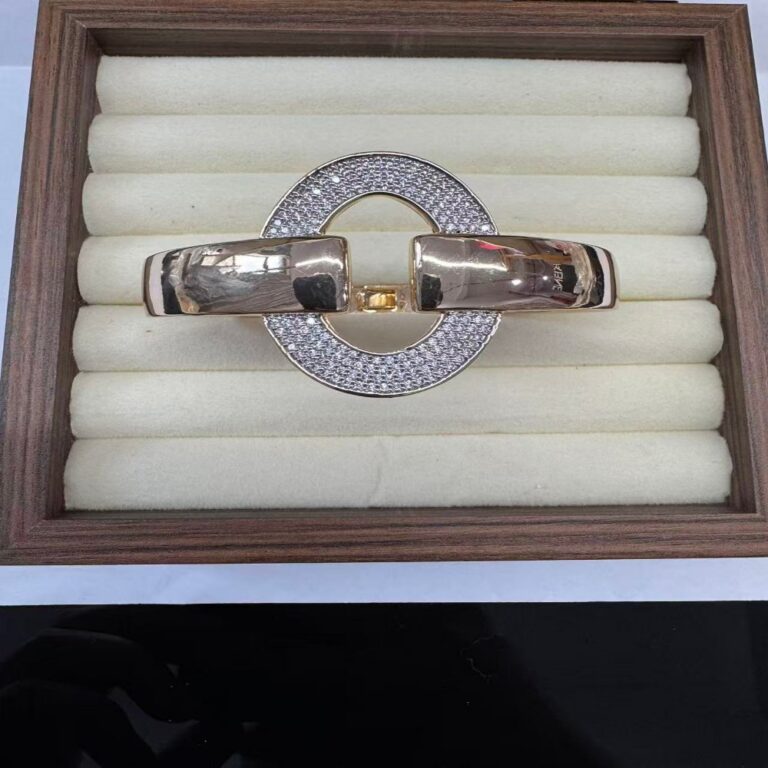 Bracelet Oval Diamond-Cut Geometric Cuff Bracelet